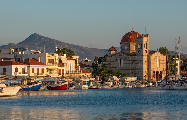 Navegar en un velero de alquiler en Grecia