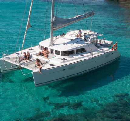 sailing-catamaran-boatjump-charter